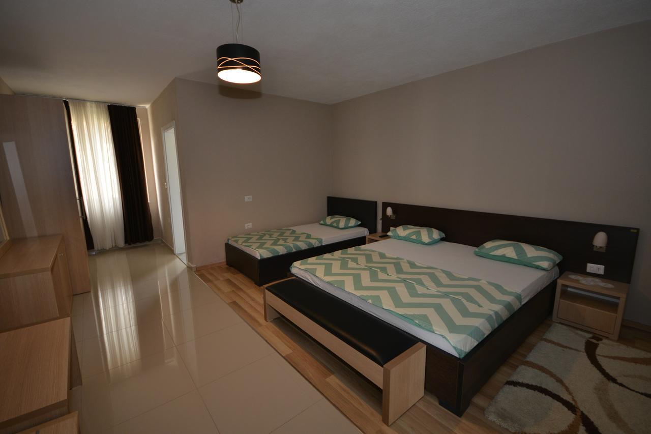Hotel Veri Peshkopi Экстерьер фото